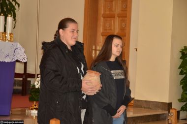 Otvori galeriju Zajednica-Vjera-i-svijetlo_10.JPG