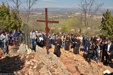 Otvori galeriju veliki-petak-u-medugorju_04.JPG