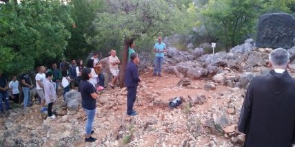 Otvori galeriju molitva-za-svecenike-medugorje_3.jpg