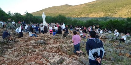 Otvori galeriju molitva-za-svecenike-medugorje_7.jpg