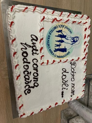 Otvori galeriju hodocasce-obitelji-kraljici-mira-u-medugorje_3.JPG