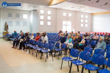 Otvori galeriju predavanje-hosera-francuskim-hodocasnicima-1.jpg