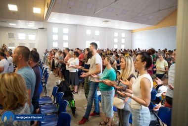 Otvori galeriju 13-hodocasce-obitelji-kraljici-mira-u-medugorje_08.jpg