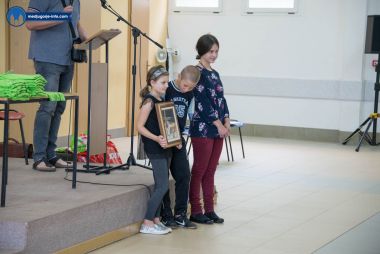 Otvori galeriju hodocasce-obitelji-kraljici-mira-2020-21.jpg