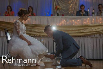 Prelijepa gesta služenja: Mladenci na svadbi učinili čin "Pranja nogu"