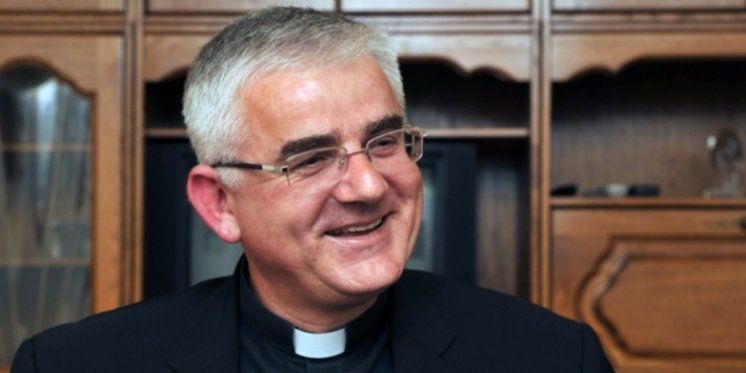 Mons. Mate Uzinić: Drage žene, ne dajte da vam ukradu radost majčinstva