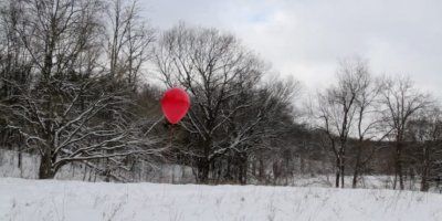 MALO BOŽIĆNO ČUDO Balon sa željom koji je djevojčica poslala Isusu prešao Alpe i došao u prave ruke