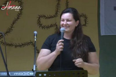 SNAŽNO SVJEDOČANSTVO Naš Bog je vjeran, trebamo stajat&rsquo; na istini i ne odustajat&rsquo;