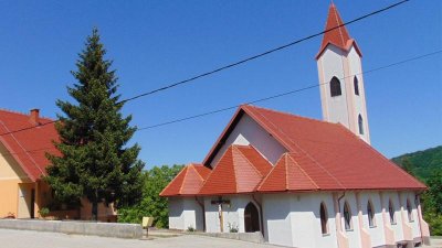 Provaljeno u župnu crkvu u Lovnici