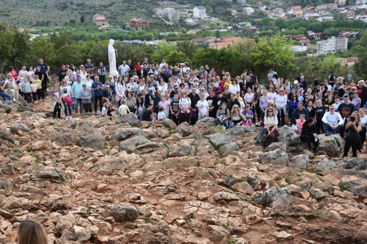 Počela devetnica Gospi Kraljici Mira čitlučke župe Krista Kralja