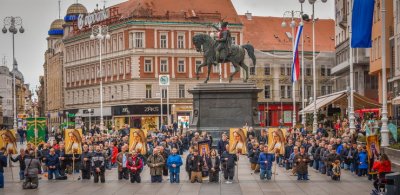 Prva godišnjica javne muške krunice