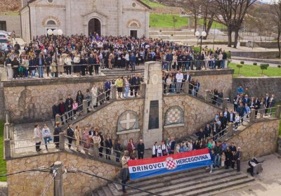 Frama Drinovci posvetila pjesmu novom banjalučkom biskupu Mons.Željku Majiću koja ga je dirnula i rasplakala