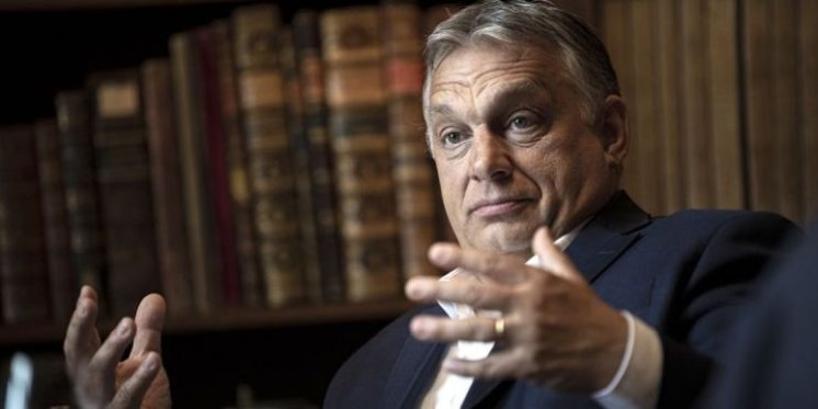 Viktor Orban na Facebooku kritizirao EU: Oni iskušavaju Boga!