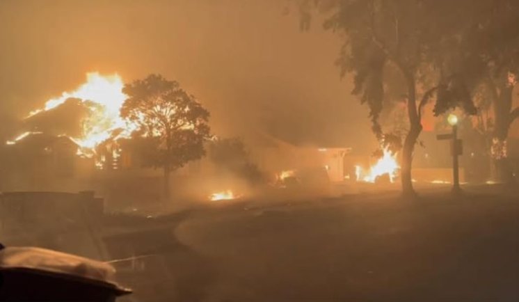 Nadbiskup Los Angelesa pozvao na molitvu za pogođene požarima