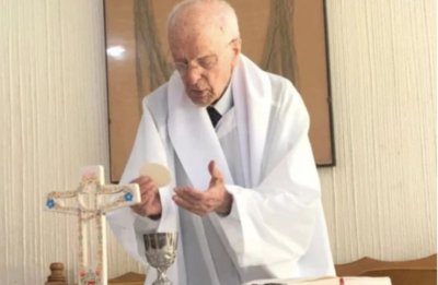 Najstariji biskup na svijetu slavi 103 godine vjere i službe, još uvijek slavi Euharistiju