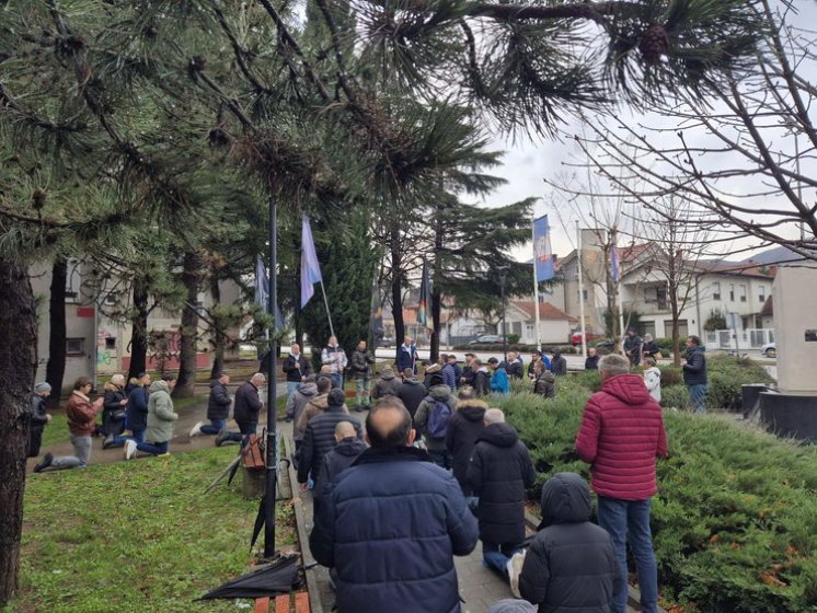 MUŠKA JAVNA KRUNICA: JOŠ JAČI MOLITVENI ODGOVOR