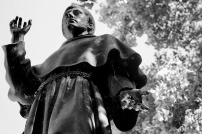 Stotine tisuća ljudi prijavilo se za štovanje relikvija sv. Franje Asiškoga