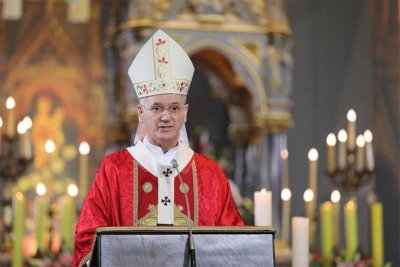 Nadbiskup Kutleša na Stepinčevo: &bdquo;Narod koji sačuva savjest ima budućnost, makar prolazio putem križa&ldquo;
