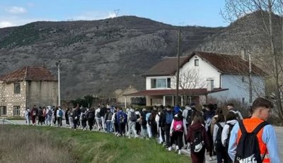 Mladi iz Širokog Brijega pješice hodočastili u Međugorje: &bdquo;Korak po korak, molitva po molitva&ldquo;