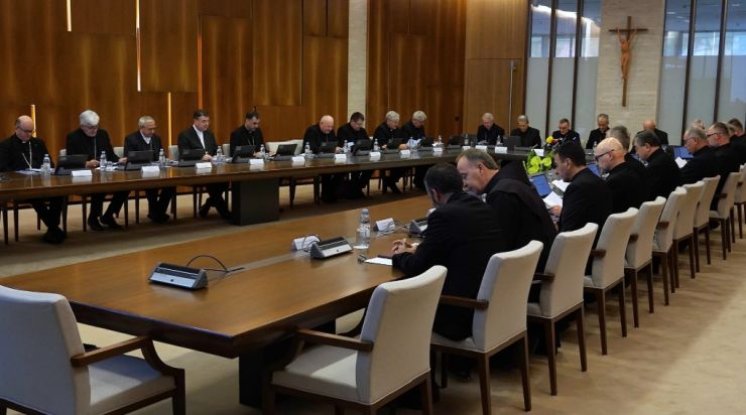 Priopćenje s izvanrednog zasjedanja Hrvatske biskupske konferencije