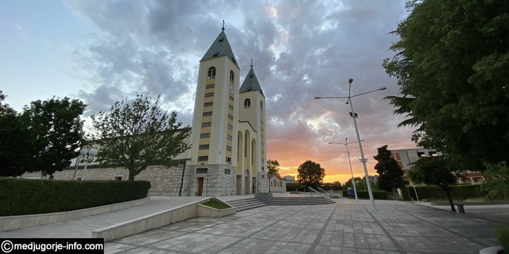 crkva-svetog-jakova-medugorje-zalazak-sunca.jpg