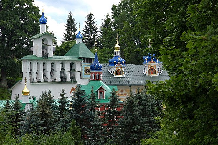 manastir-neraspadnuti-sveci-1.jpg