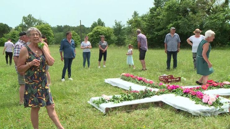 svecenik avion blagoslov 1